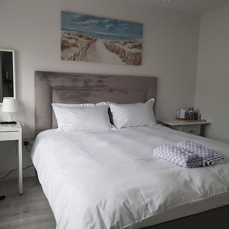 Barnoaks House - Private Room Ensuite Bathroom Homestay Dublin Ngoại thất bức ảnh